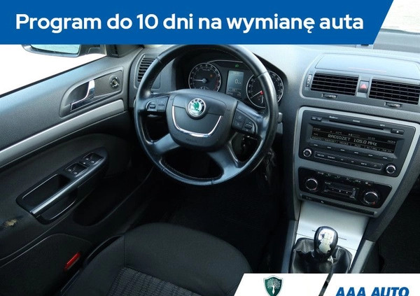 Skoda Octavia cena 14000 przebieg: 297747, rok produkcji 2010 z Jabłonowo Pomorskie małe 254